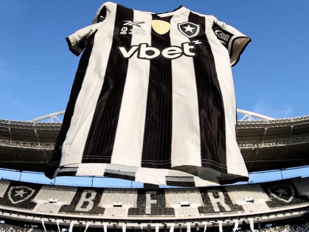 Jogador do Botafogo sofre de dores crônicas e vira dúvida nos próximos jogos