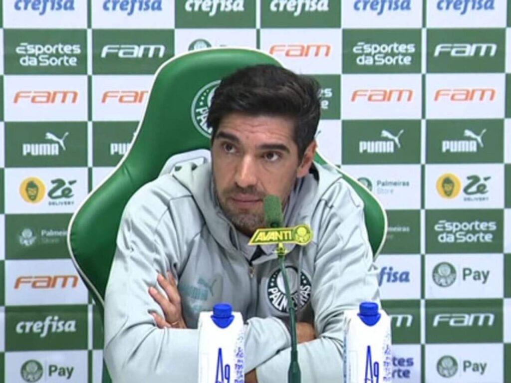 Abel Ferreira em coletiva de imprensa (Foto: Reprodução)
