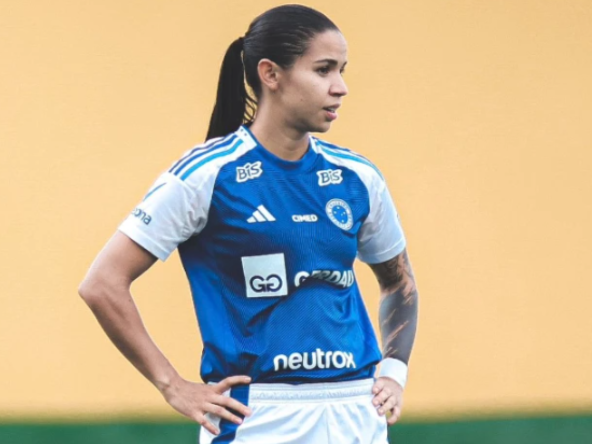 Bedoya em ação pelo Cruzeiro