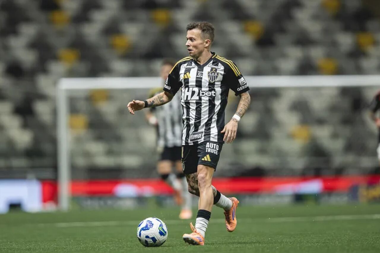 Bernard finalmente se pronuncia sobre o vice do Atlético-MG na Sul-Americana