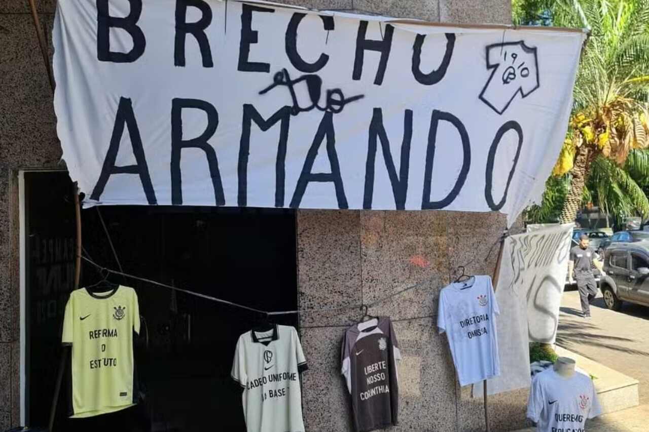 Protesto de torcedores do Corinthians