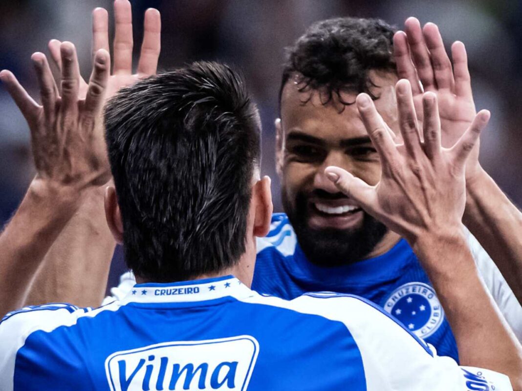 Regulamento da Conmebol prevê punição ao Cruzeiro por conta de Fabrício Bruno