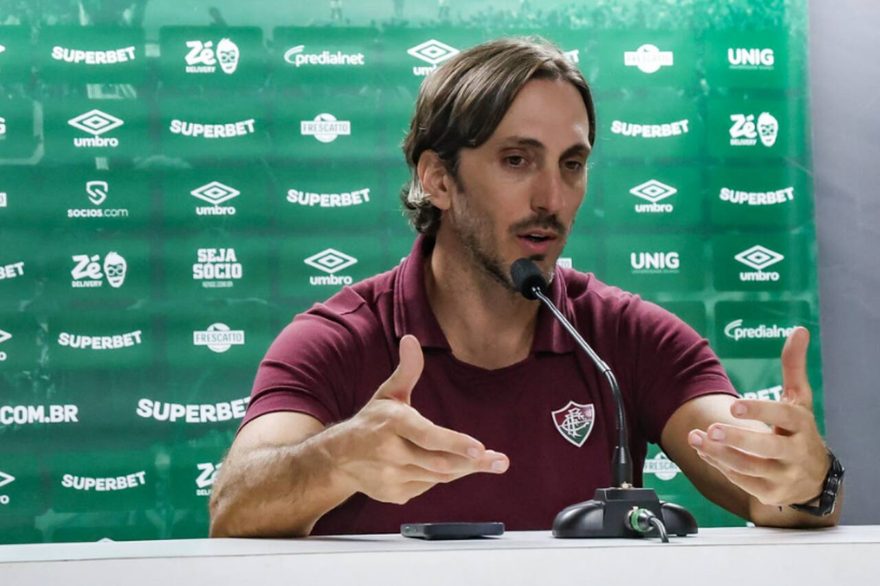 Fluminense: Zubeldía fala sobre problema defensivo contra o Vasco