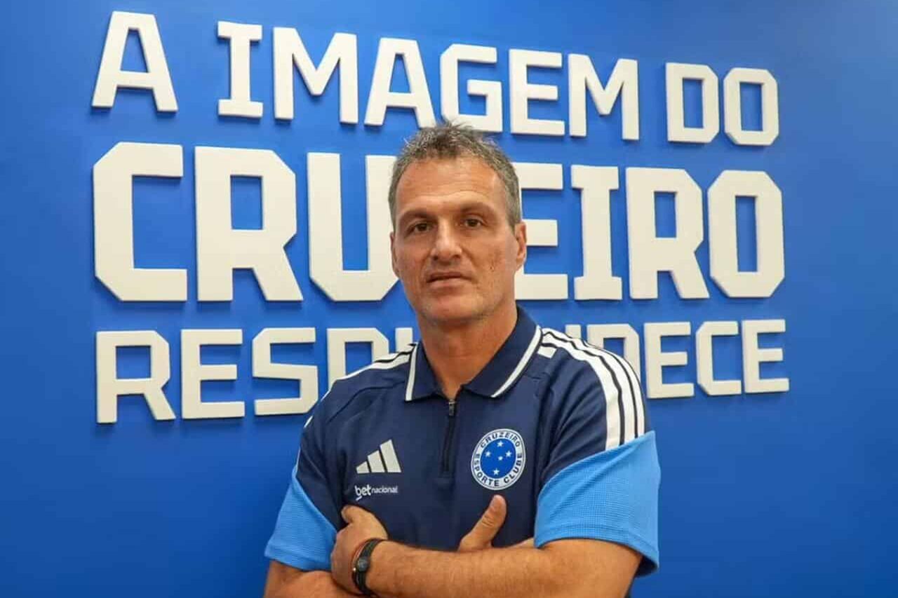 Bruno Spindel assina com o Cruzeiro após passagem pelo Flamengo