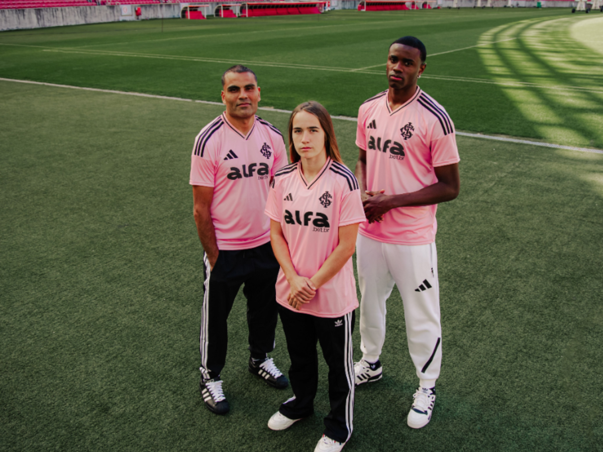 camisa rosa do Internacional