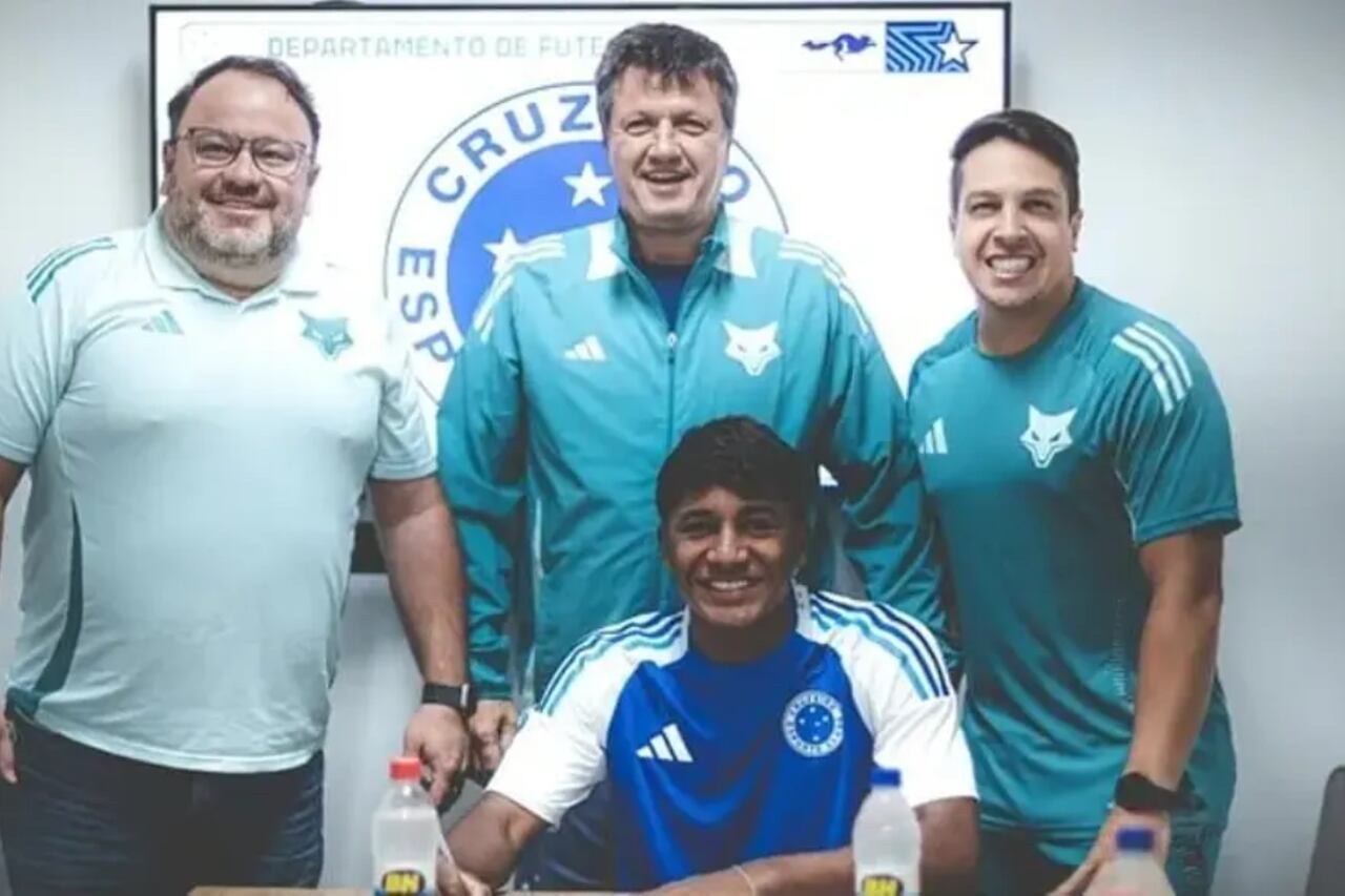 Luiz Índio assina com o Cruzeiro