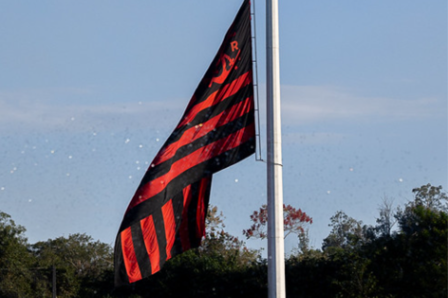 Com design inédito, Flamengo anuncia novo uniforme em parceria com a Adidas