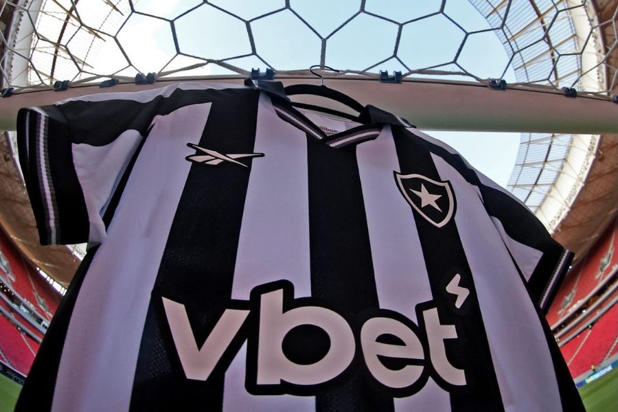 Por que Botafogo não pode inscrever reforços mesmo após suspensão dos transfer bans?