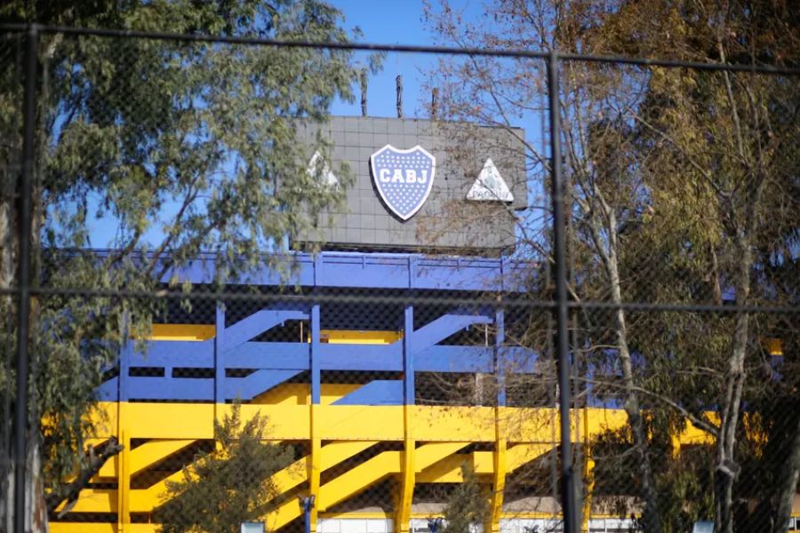 Flamengo, Vasco Santos e Botafogo buscam informações sobre atacante do Boca Jrs