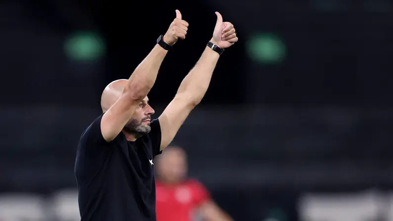 Vídeo: técnico do Botafogo, Franclim Carvalho solta o verbo contra a imprensa