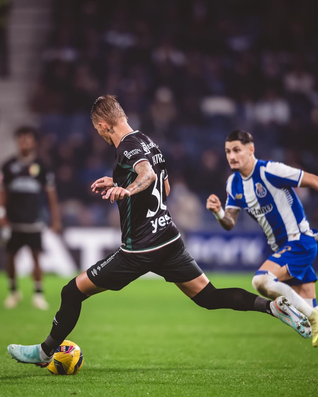 Bom nome? Ele está jogando na Europa mas foi oferecido ao Vasco