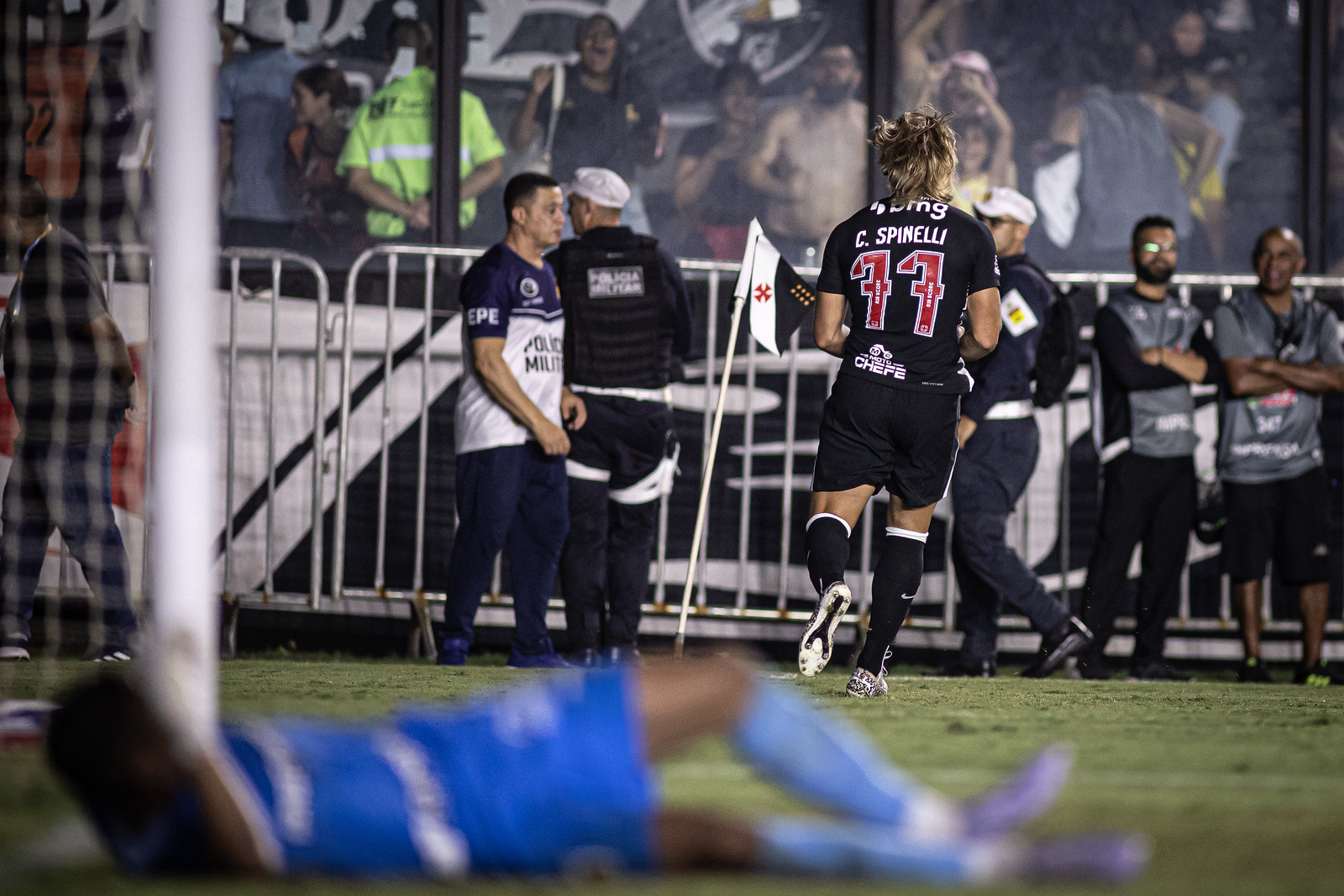 Ele passou por um momento difícil no Vasco, mas agora é o artilheiro da equipe