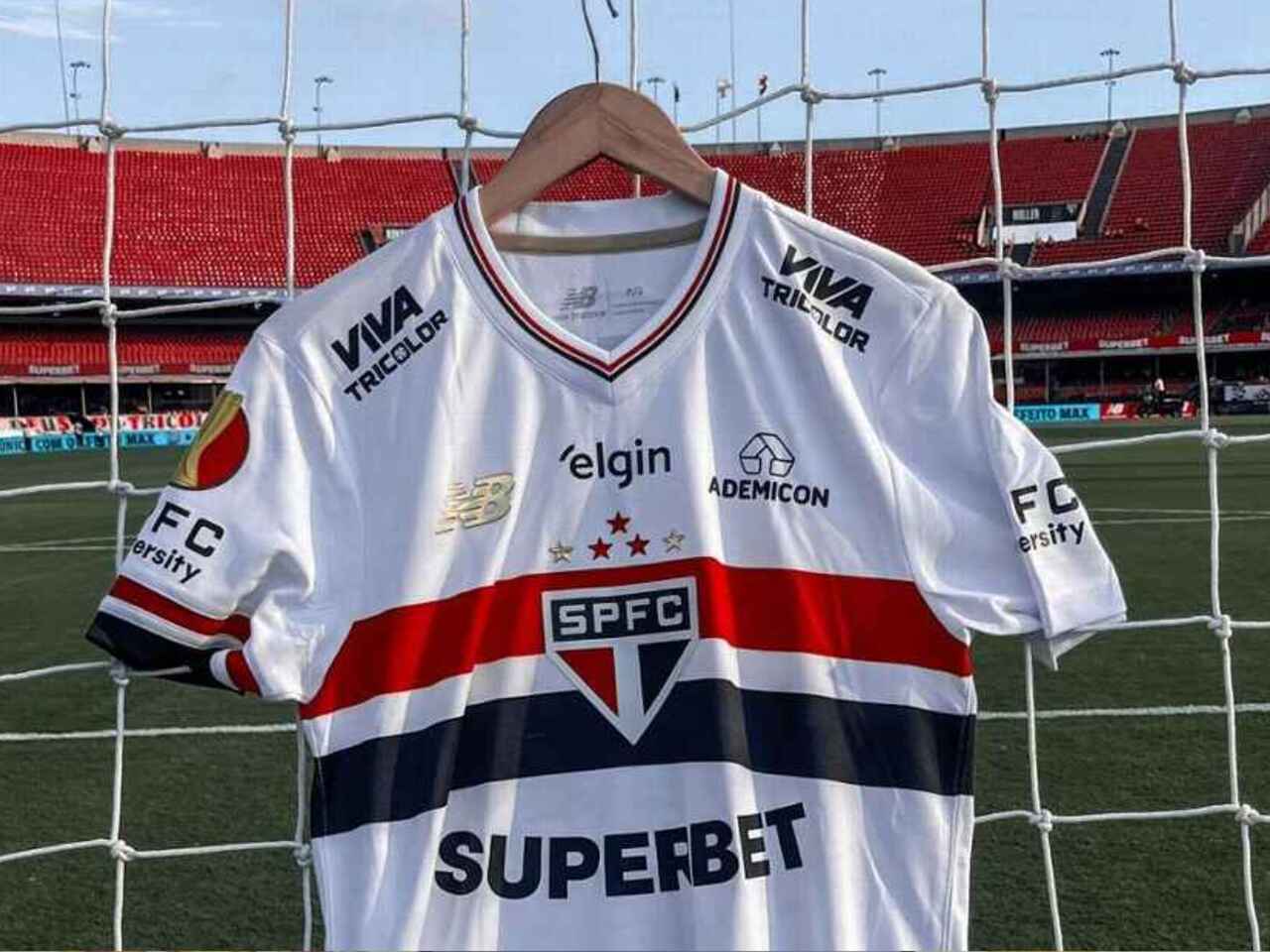 São Paulo ganha reforço antes de retorno do Brasileirão