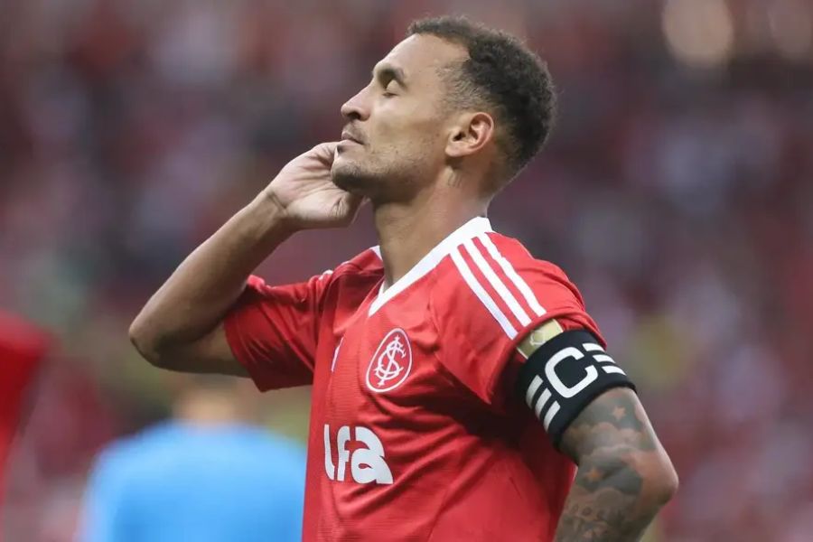 Alan Patrick abre o jogo sobre período “escanteado” no Internacional