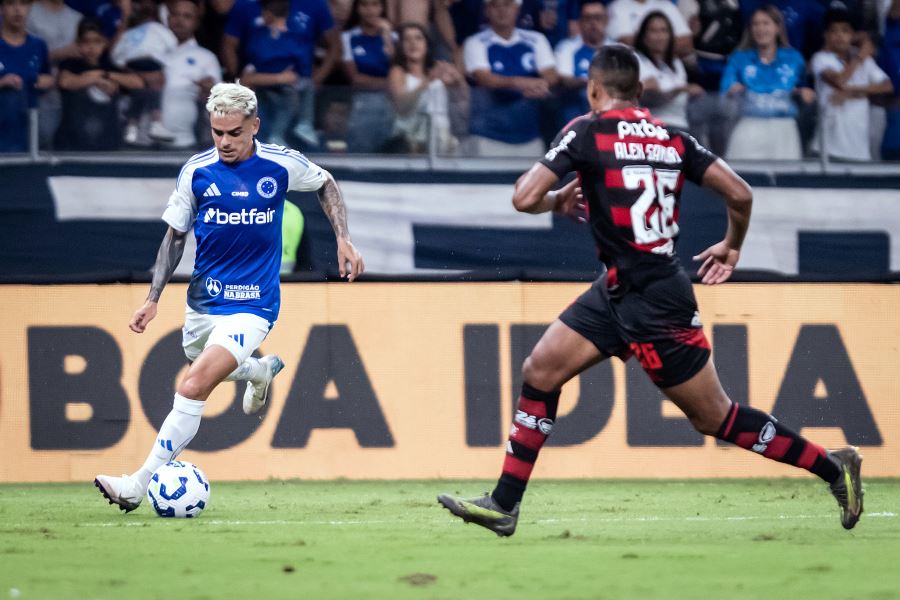 Cruzeiro x Flamengo no Mineirão - Foto: Gustavo Aleixo / Cruzeiro