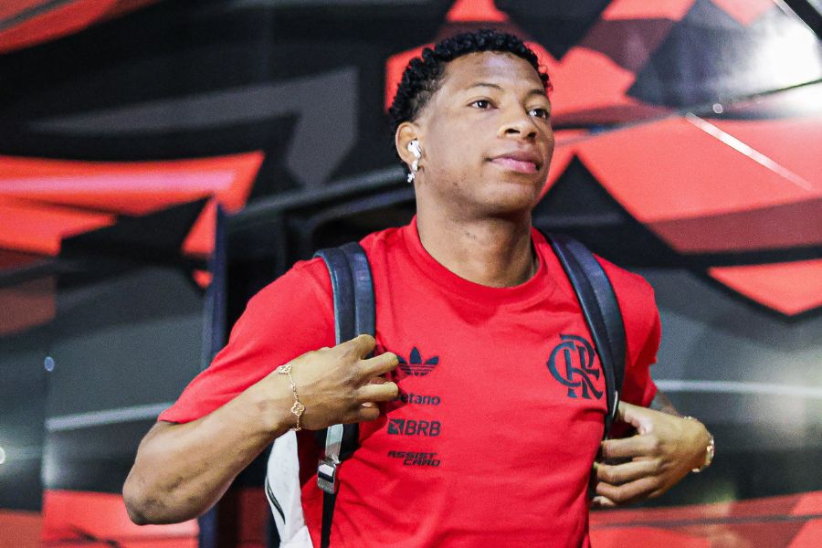 Dínamo de Moscou avança por Plata, mas Flamengo faz exigência