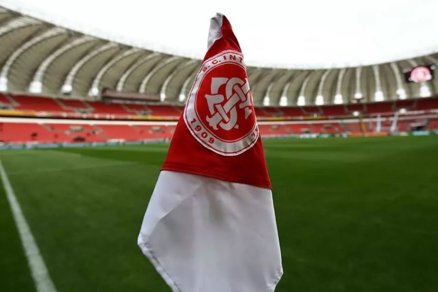 Ex-presidente do Inter faz questão de elogiar atitude do Grêmio