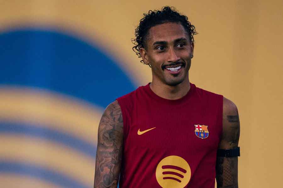 Raphinha ganha destaque no Barcelona e assume posto inédito para brasileiros