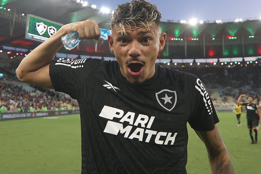Tiquinho Soares abre o jogo sobre retorno ao Botafogo e manda recado à torcida