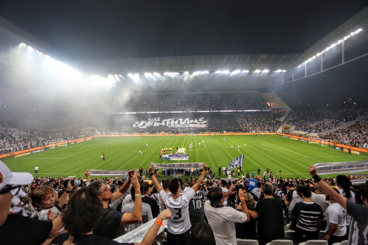 Ele deixou o Corinthians e agora está enfrentando problemas no exterior