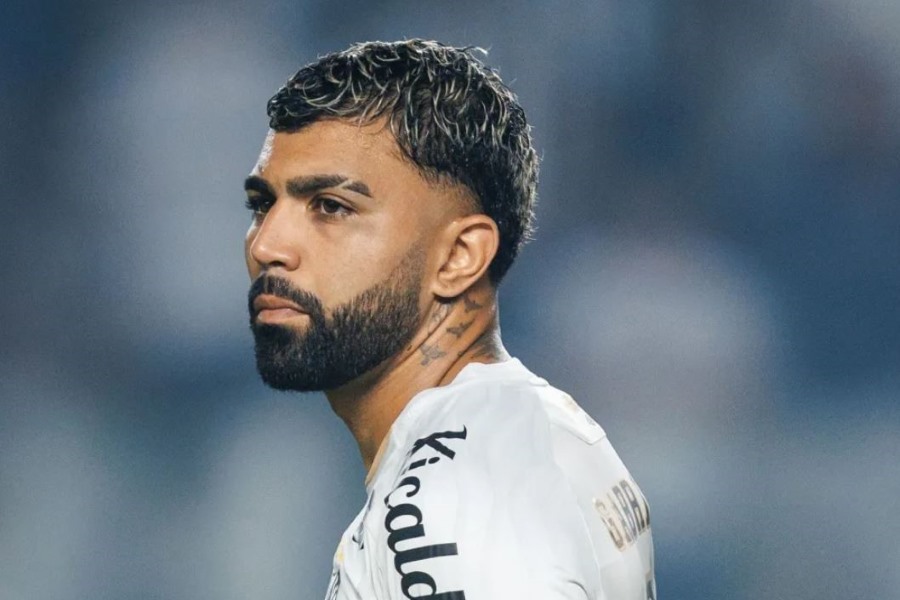 Vídeo: Gabigol, do Santos, perde gol inacreditável