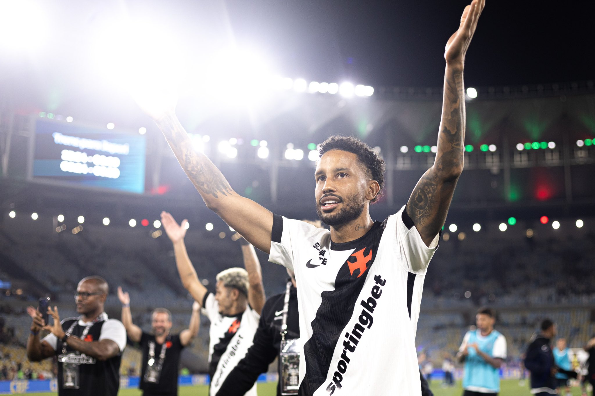 A declaração de Pedro Emanuel sobre situação emocional do Vasco