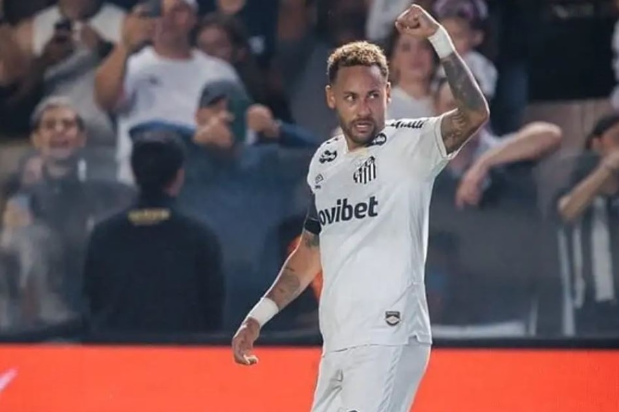 Neymar é provocado pela torcida do Vasco