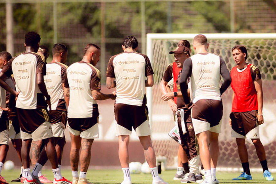 Imprensa do exterior crava saída do Flamengo