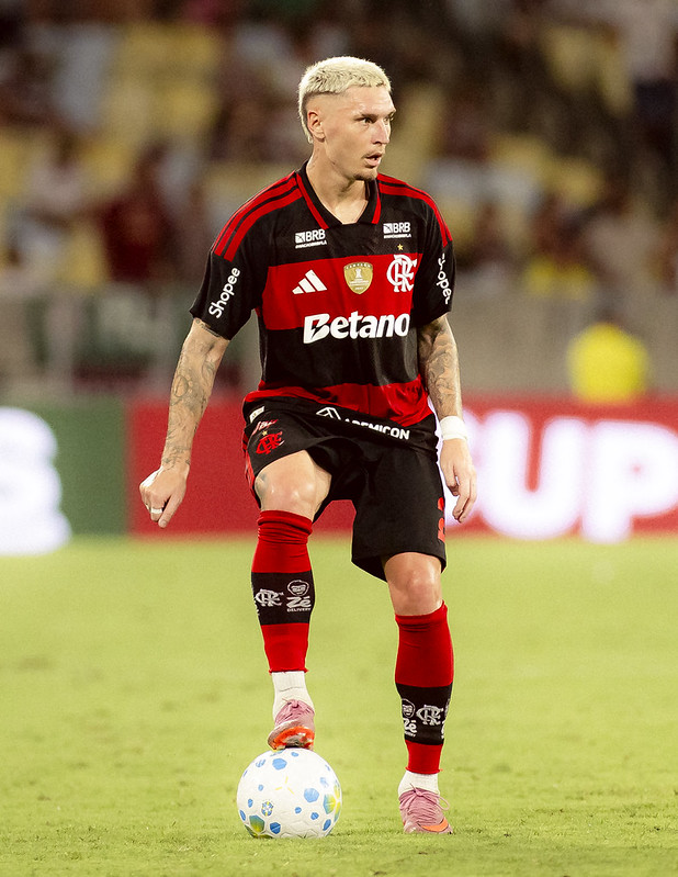 Flamengo: a declaração de Varela envolvendo o Palmeiras; assista Flamengo: a declaração de Varela envolvendo o Palmeiras; assista