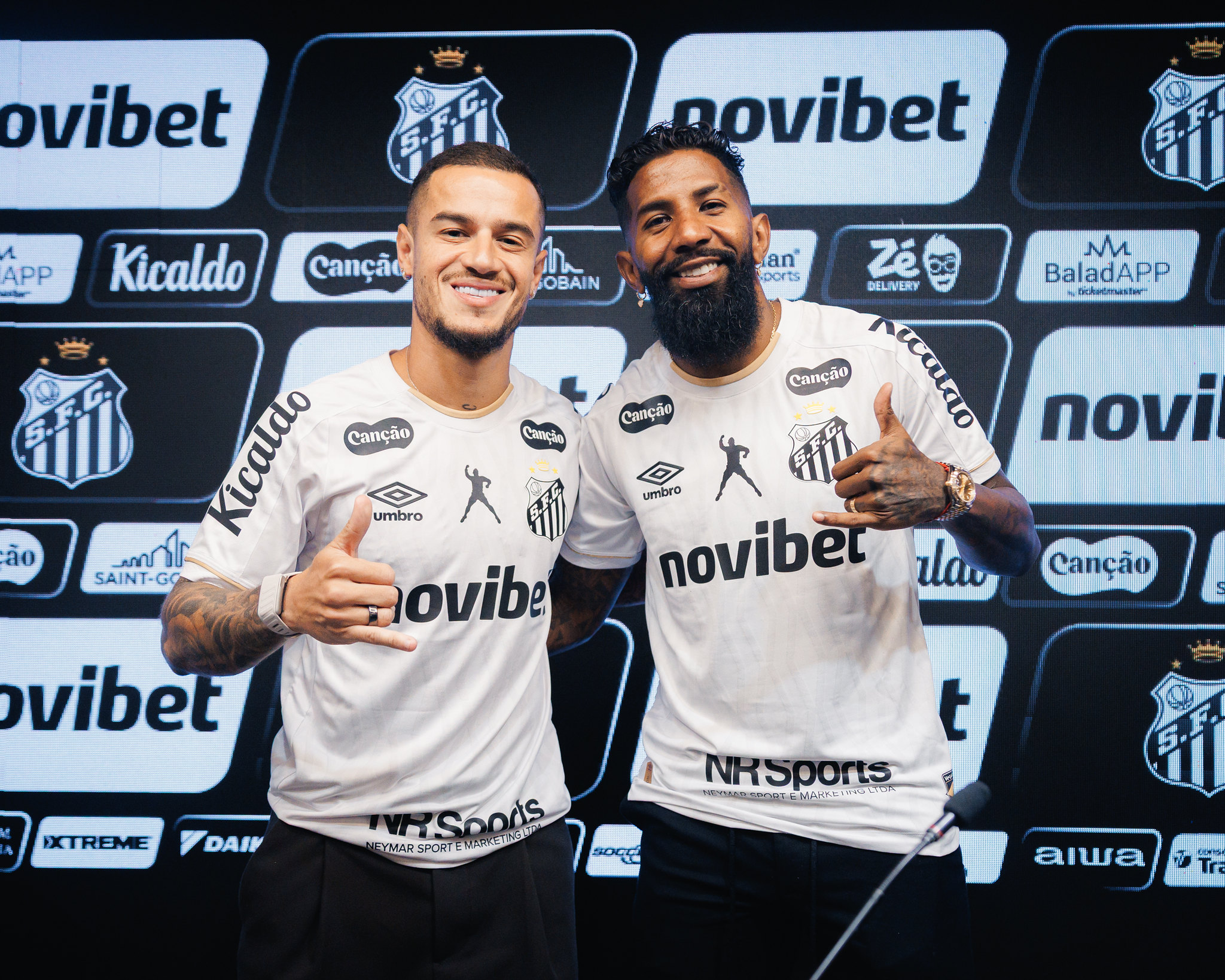 Arthur, Everton Cebolinha, Lima, Rodinei e Philippe Coutinho: saiba quais reforços do Santos podem jogar a Sul-Americana Arthur, Everton Cebolinha, Lima, Rodinei e Philippe Coutinho: saiba quais reforços do Santos podem jogar a Sul-Americana