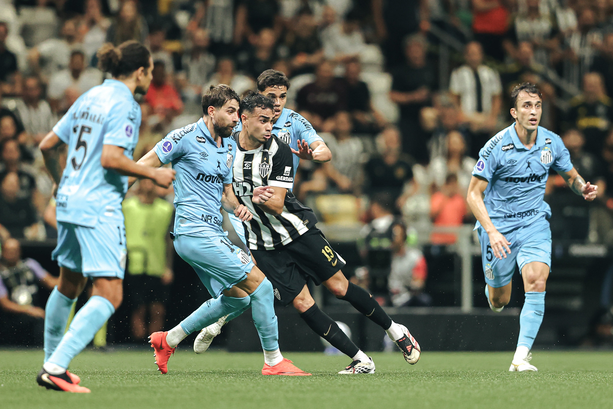 Santos deixa de faturar milhões com eliminação na Sul-Americana Santos deixa de faturar milhões com eliminação na Sul-Americana