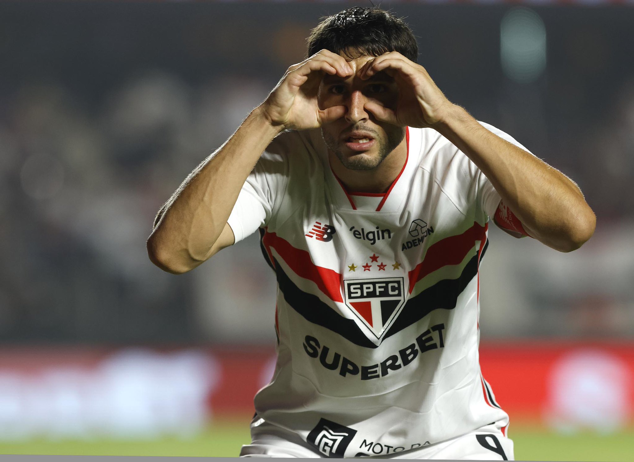 Condenação milionária, jogador está fora até 2027 e Luciano e Calleri ganham destaque: as últimas notícias do São Paulo Condenação milionária, jogador está fora até 2027 e Luciano e Calleri ganham destaque: as últimas notícias do São Paulo