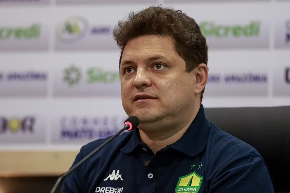 Vídeo! Presidente do Cuiabá cita “estelionato esportivo” em crítica a Corinthians e Santos Vídeo! Presidente do Cuiabá cita “estelionato esportivo” em crítica a Corinthians e Santos