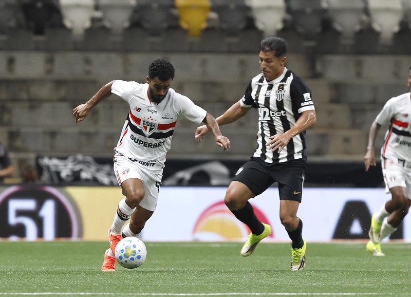 São Paulo x Atlético-MG: prováveis escalações, arbitragem e onde assistir
