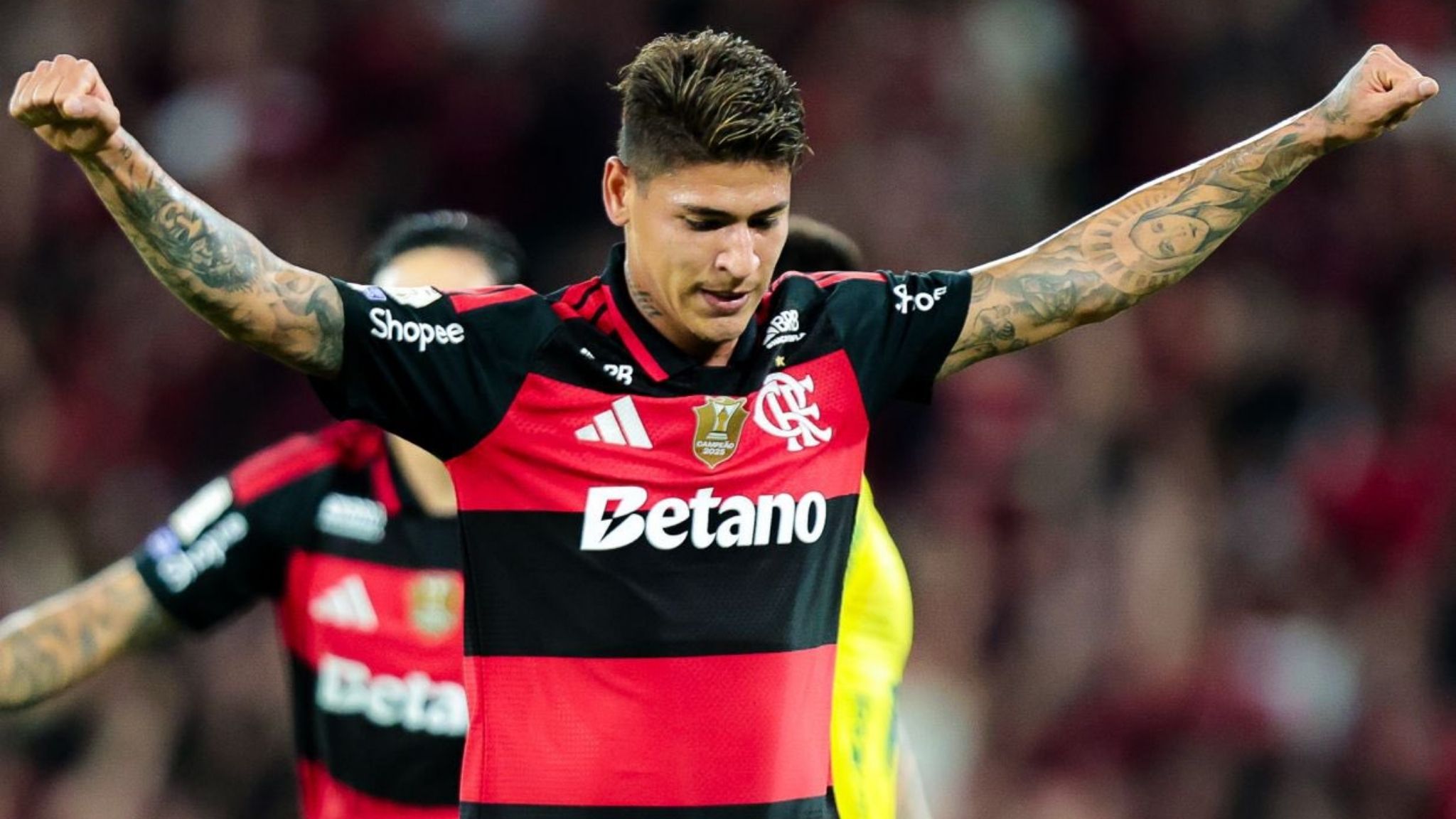 Carrascal dá a volta por cima e vira protagonista no Flamengo