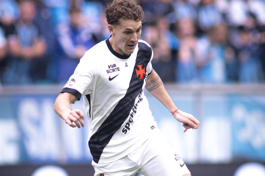 Colidio, Lescano, Santiago Sosa, Andrés Gómez, Puma Rodríguez, Cuesta, Saldívia, Spinelli, Rojas, Nuno Moreira, Hinestroza e Loide Augusto: todos os jogadores estrangeiros do elenco do Vasco Colidio, Lescano, Santiago Sosa, Andrés Gómez, Puma Rodríguez, Cuesta, Saldívia, Spinelli, Rojas, Nuno Moreira, Hinestroza e Loide Augusto: todos os jogadores estrangeiros do elenco do Vasco