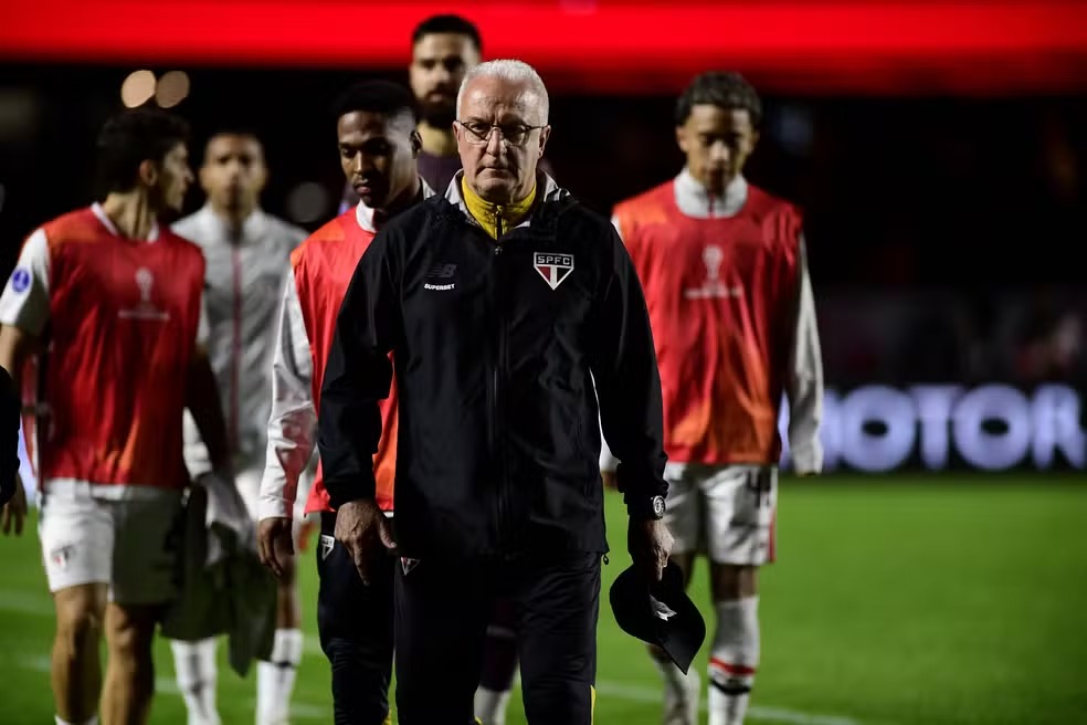 Dorival Jr é sincero após eliminação do São Paulo na Sul-Americana Dorival Jr é sincero após eliminação do São Paulo na Sul-Americana