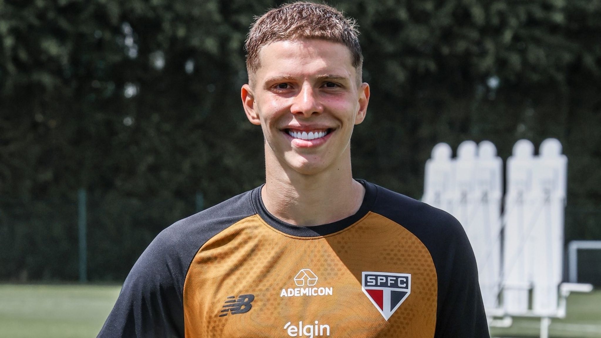 São Paulo toma decisão importante com Gustavo Santana antes de enfrentar o Boca Juniors
