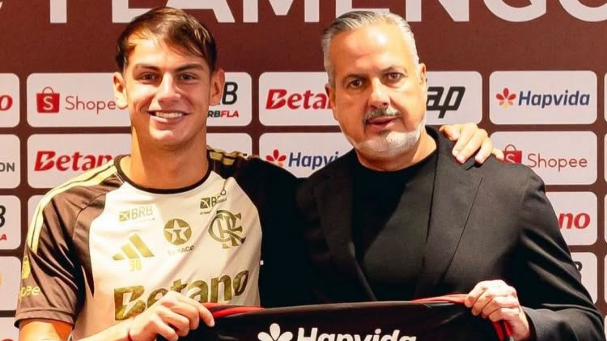 Joaquín Freitas é sincero ao revelar decisão difícil para jogar no Flamengo
