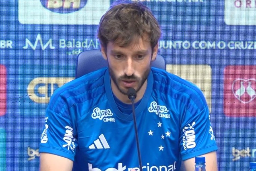 A declaração de Matías Viña direcionada ao Flamengo Matías Viña em apresentação no Cruzeiro