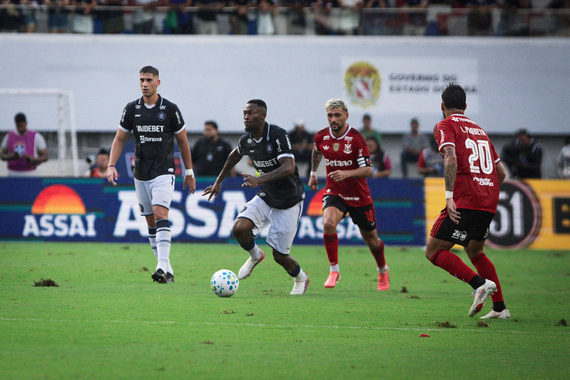 Torcedor do Remo faz tatuagem de milagre contra o Flamengo Torcedor do Remo faz tatuagem de milagre contra o Flamengo