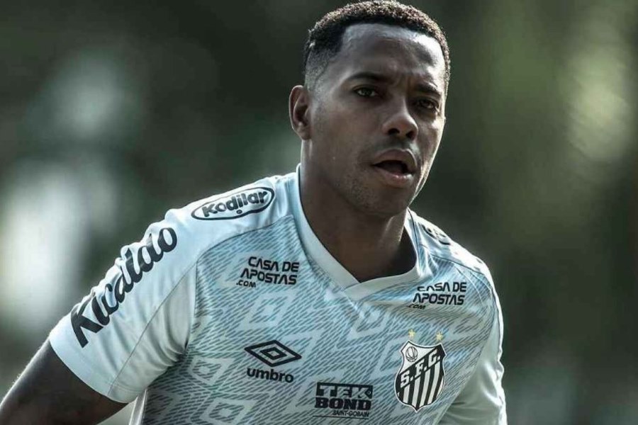 Justiça toma nova decisão sobre pena de Robinho Robinho
