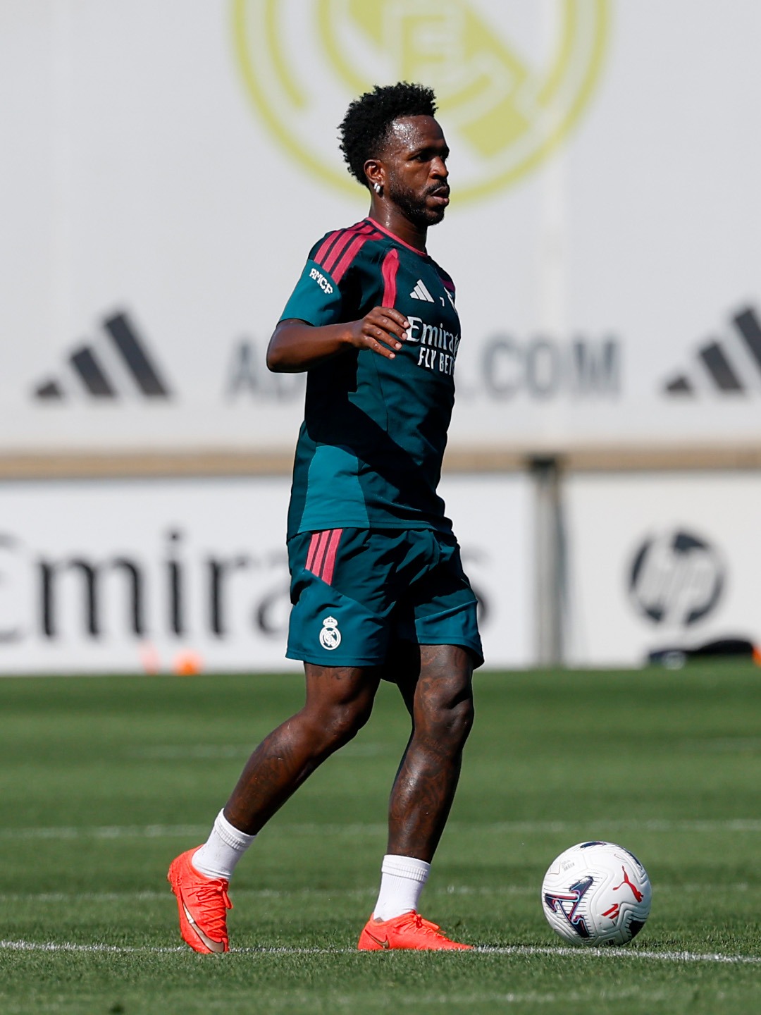 Jornal aponta culpado pela má fase de Vinícius Jr. no Real Madrid Jornal aponta culpado pela má fase de Vinícius Jr. no Real Madrid