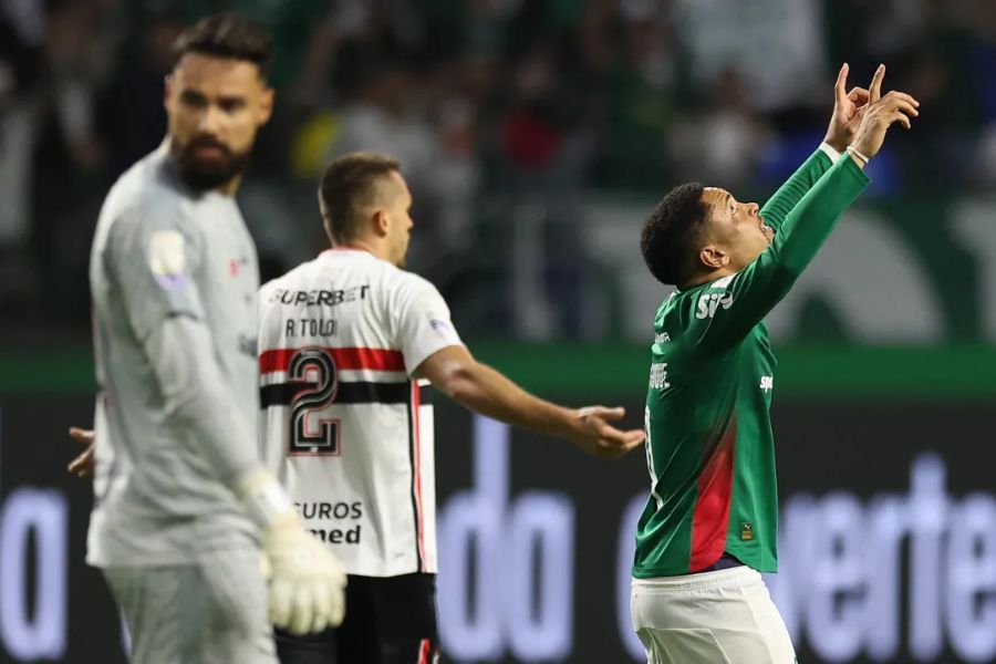 Palmeiras alcança recorde histórico em vitória sobre o São Paulo e vibra nas redes sociais