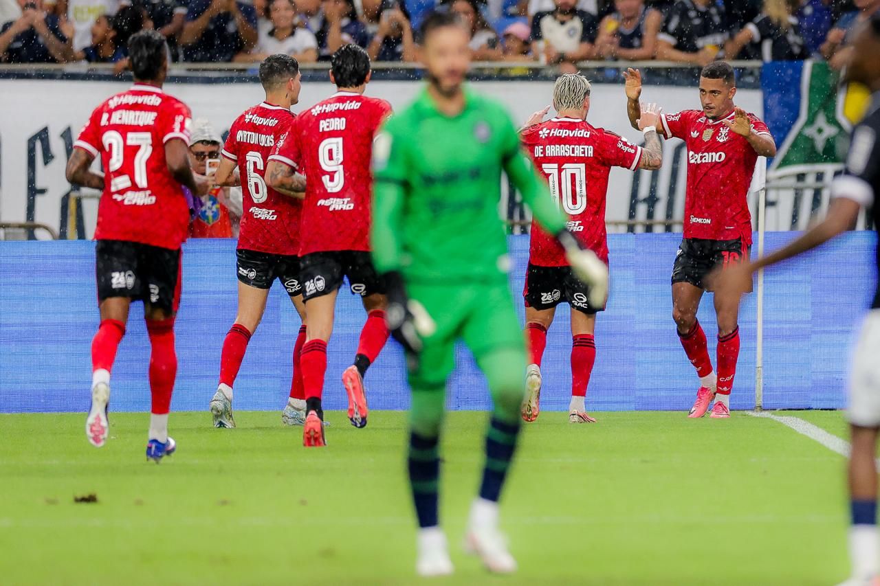 Defesa do campeonato? Goleiro do Remo faz milagre em lance de Pedro, do Flamengo