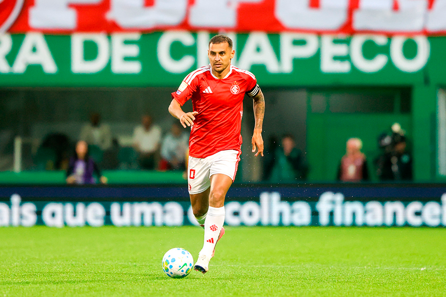 Bernabei, Alan Patrick, Braian Aguirre, Carbonero, Bruno Gomes, Rodrigo Villagra, Vitinho, Matheus Bahia, Bruno Henrique e Borré: os jogadores do Internacional com mais passes decisivos por jogo no Brasileirão Bernabei, Alan Patrick, Braian Aguirre, Carbonero, Bruno Gomes, Rodrigo Villagra, Vitinho, Matheus Bahia, Bruno Henrique e Borré: os jogadores do Internacional com mais passes decisivos por jogo no Brasileirão