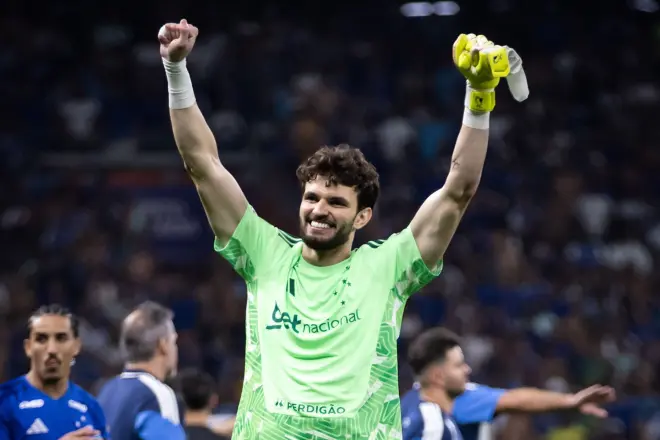 De terceiro goleiro a convocado para a Seleção: a situação de Otávio no Cruzeiro