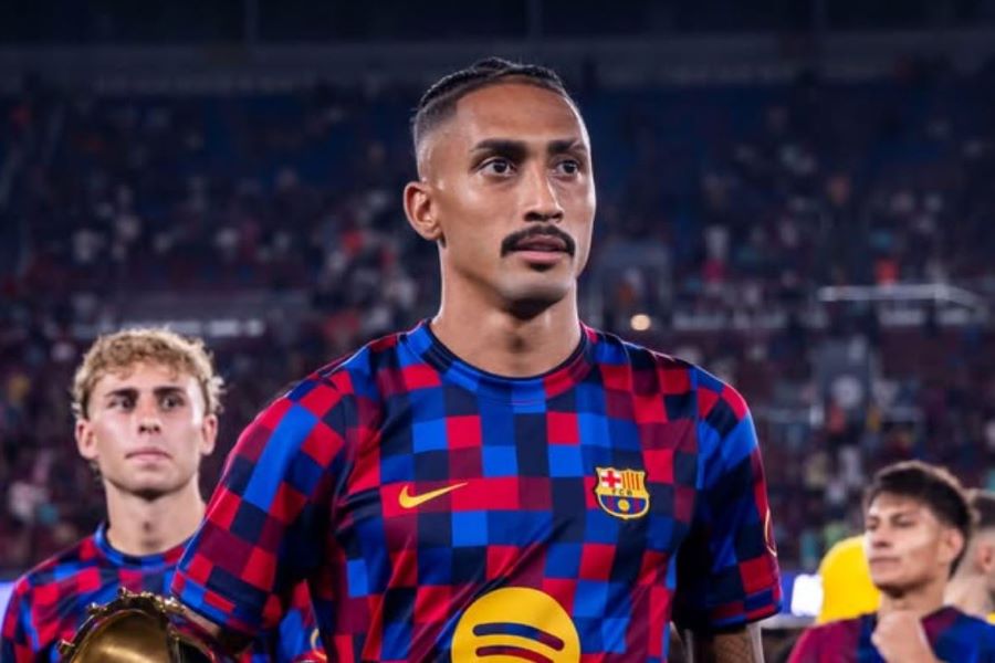 Barcelona encaminha renovação com Raphinha Rafinha pelo Barcelona