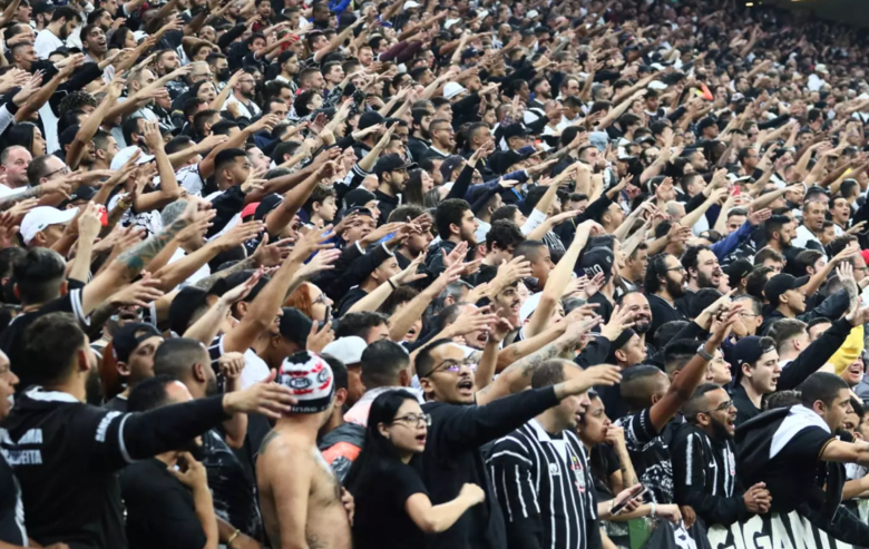 Corinthians rebate decisão da Justiça por incompatibilidade; entenda Corinthians rebate decisão da Justiça por incompatibilidade; entenda