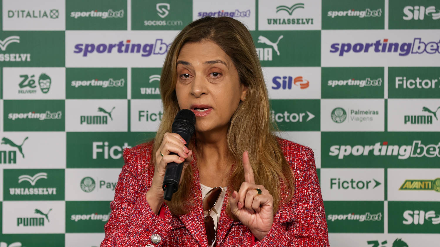 A publicação de Leila Pereira após a vitória do Palmeiras contra o Corinthians A publicação de Leila Pereira após a vitória do Palmeiras contra o Corinthians